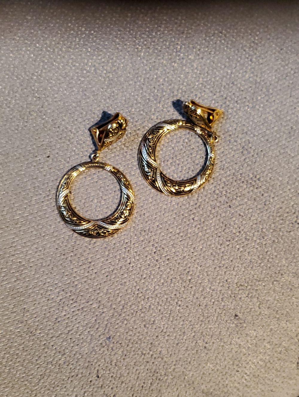 Gold Tone Filigree Circle Drop Earrings